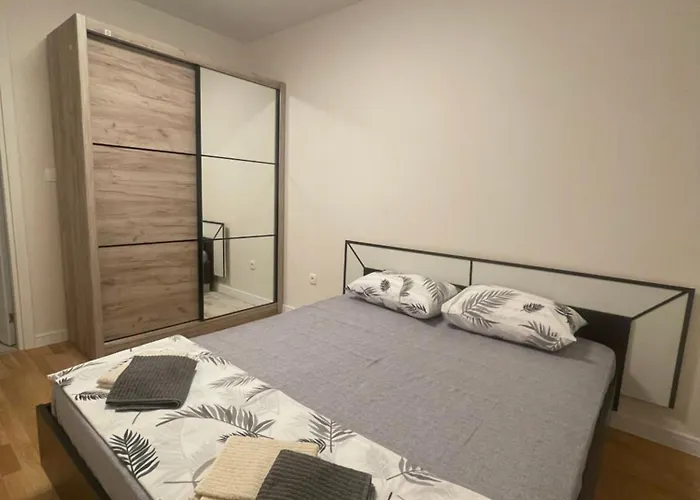 Alex 2210 * Podgorica