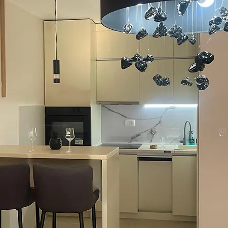 Apartman Alex 2210 *