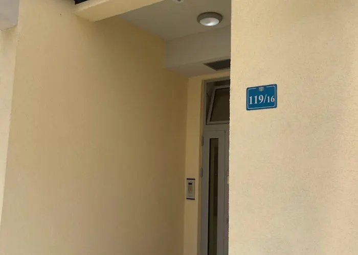 Alex 2210 * Podgorica